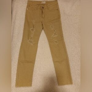 NWOT Khaki Jeggology Distressed Jeans